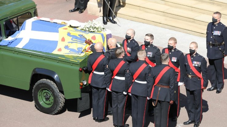 Ολοκληρώθηκε η κηδεία του πρίγκιπα Φίλιππου [βίντεο]