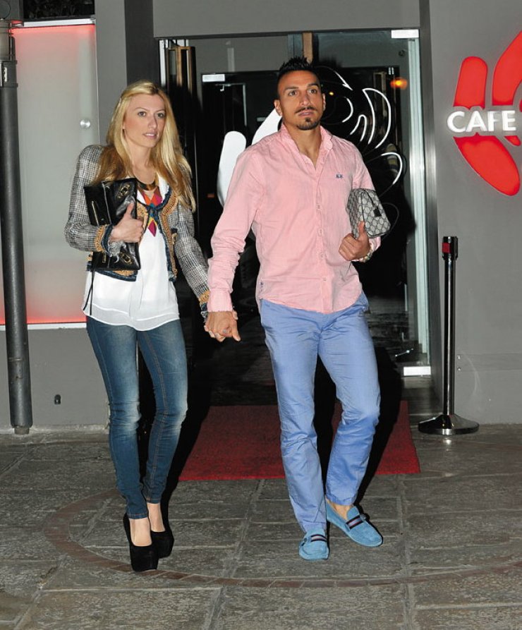 Κωνσταντίνος και Στέλλα Χαραλαμπίδη: Μια ευτυχισμένη οικογένεια πανηγυρίζει το 24ο πρωτάθλημα