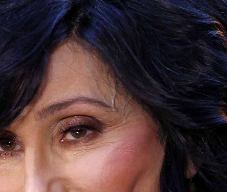 Δείτε τις ρυτίδες της τραγουδίστριας Cher!!!