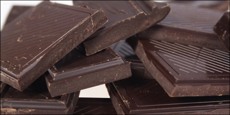Μαύρη σοκολάτα: γιατί είναι τόσο ωφέλιμη;