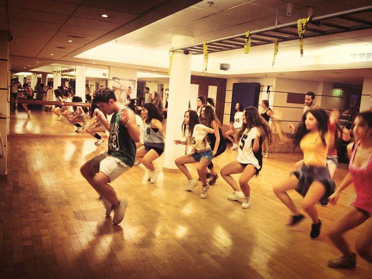 Μικροί και μεγάλοι χόρεψαν ενάντια στα ναρκωτικά