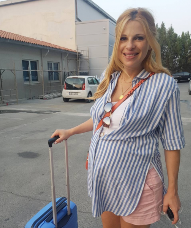 Δείτε τον πρωτότυπο και γλυκό τρόπο που αποχαιρέτησαν τη Χριστιάνα Αριστοτέλους οι συνεργάτες της!