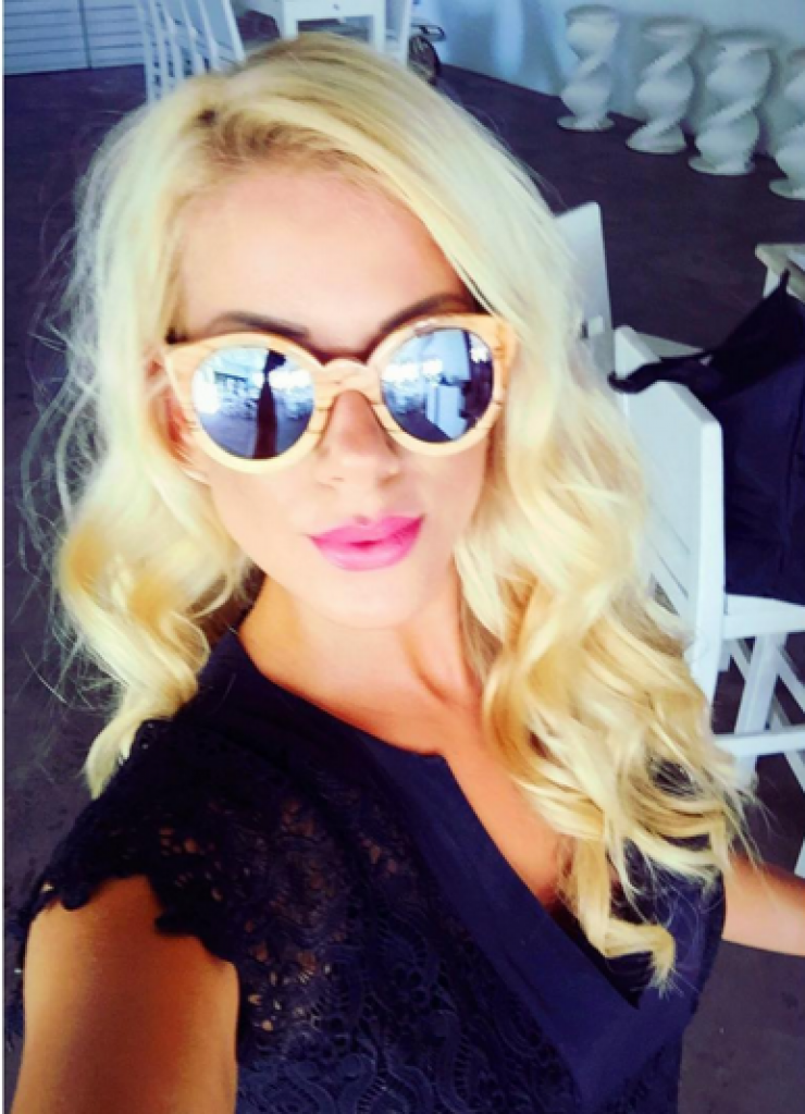 Χριστίνα Δημητρίου: Με τη μητέρα και την αδερφή της στη Μύκονο!