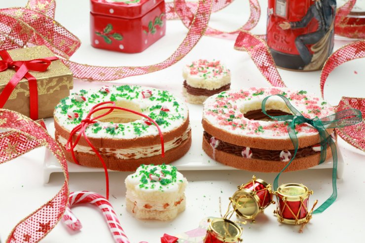 Στεφανάκια Χριστουγέννων με μπόμπα brioche