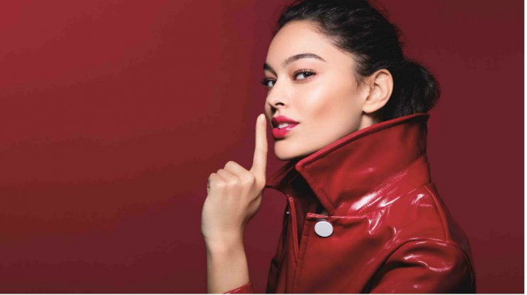 Θα τα λατρέψεις! Ενυδατικά κραγιόν για έντονο λαμπερό χρώμα