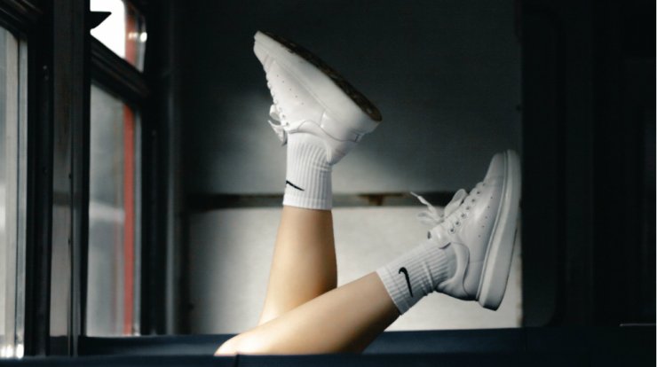 Ο πιο εύκολος και γρήγορος τρόπος για να καθαρίσεις τα αθλητικά σου παπούτσια