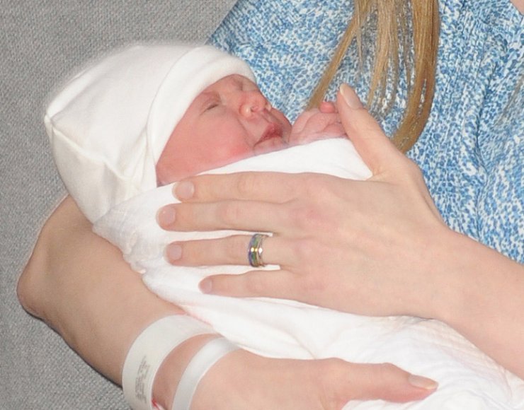 Δείτε το νεογέννητο μωρό της Chelsea Clinton [εικόνες]