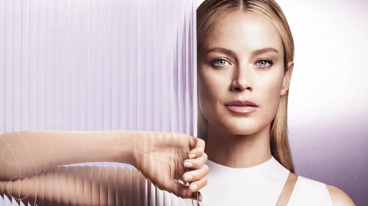 H Estee Lauder δημιούργησε δυο νέα προϊόντα για άμεση λείανση, φωτεινότητα και προστασία