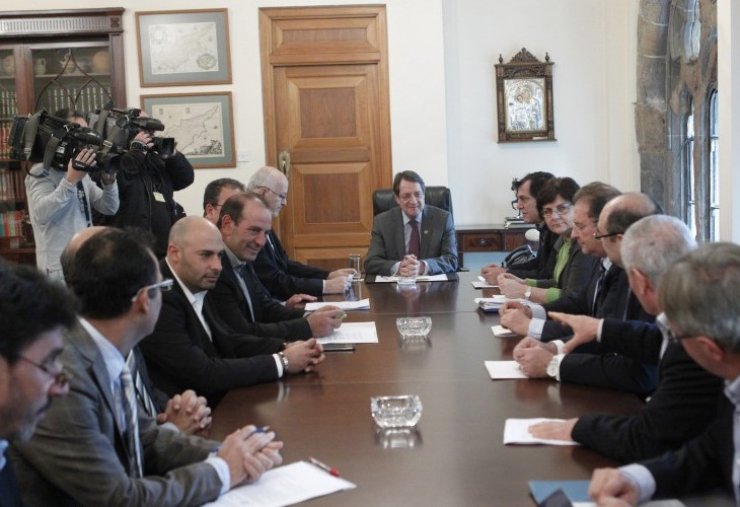 Στο Προεδρικό με τα τρακτέρ τους οι αγρότες