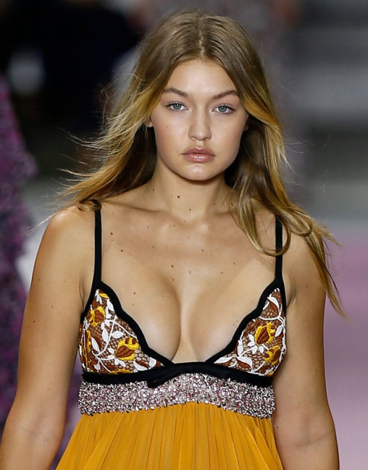 Η νέα συλλογή του Giambattista Valli [Εικόνες]