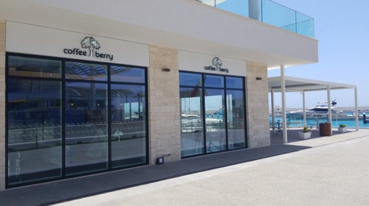 Εγκαίνια καταστήματος Coffee Berry στην εμπορική ζώνη της Μαρίνας Αγίας Νάπας