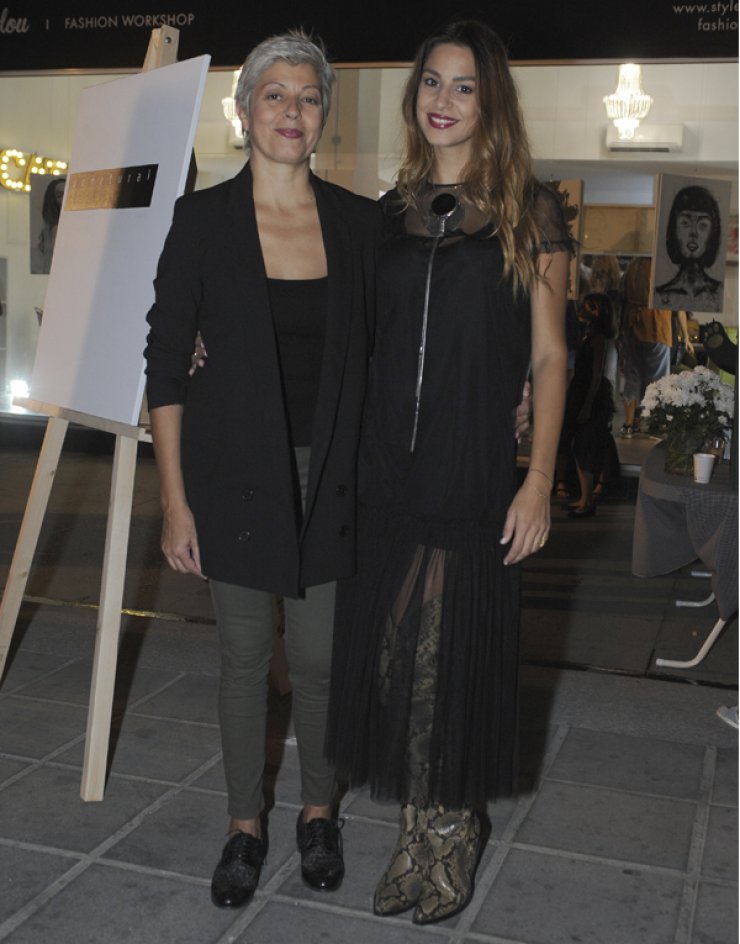 Η πρωτοτυπία στο δέντρο της μητέρας της Κωνσταντίνας Ευριπίδου και η πινελιά της μικρής Αριάδνης