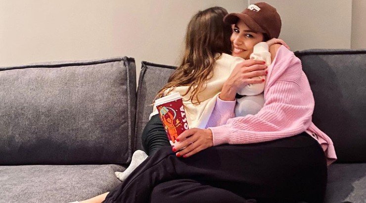 Κωνσταντίνα Ευριπίδου: Φωτογραφήθηκε με την Αριάδνη της στο πιο instagrammable location του νησιού