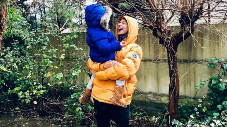 Είναι απίστευτη. Ακούστε τη μικρή Αριάδνη να τραγουδά Νατάσα Θεοδωρίδου 