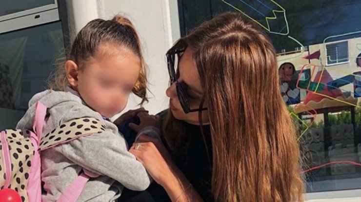 Απλά υπέροχη! Δείτε τη μικρή Αριάδνη να χορεύει στην πασαρέλα της σχολής της Κωνσταντίνας Ευριπίδου! [εικόνα]