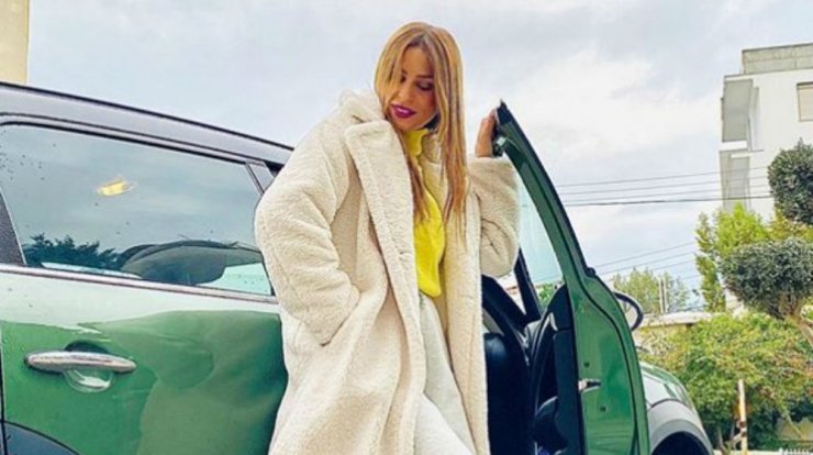 Η Κωνσταντίνα Ευριπίδου φόρεσε shorts στον πέμπτο μήνα της εγκυμοσύνης της και μας εντυπωσίασε!