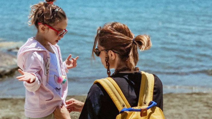 Κωνσταντίνα Ευριπίδου: Μας έδειξε τις κούκλες της Αριάδνης που έντυσε ο Gregory Morfi! [βίντεο]