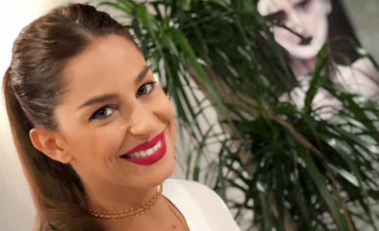 Η συγκίνηση της Κωνσταντίνας Ευριπίδου στον αέρα της εκπομπής "Όλα Καλά" [βίντεο]