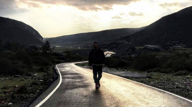 Κύπριος ηθοποιός εξομολογήθηκε on air πως έχει υπάρξει το τρίτο πρόσωπο σε σχέση!