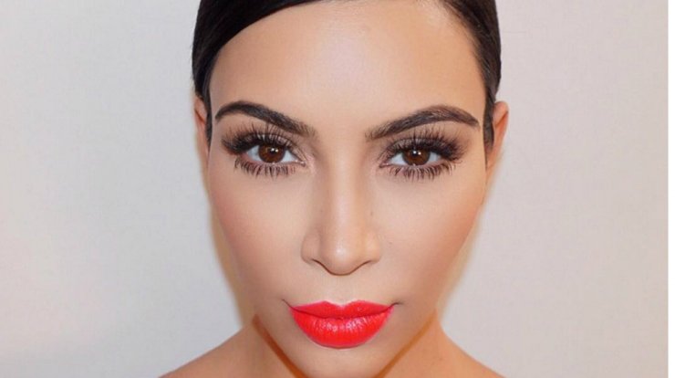 Vibrant Vogue: Η νέα τάση στο μακιγιάζ