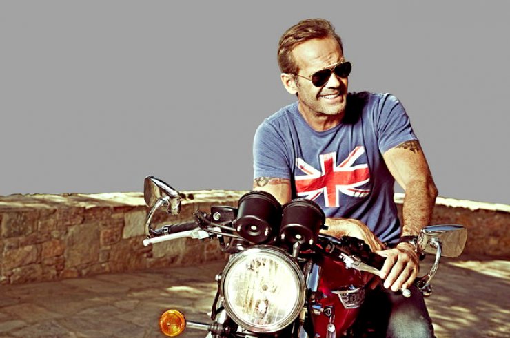 Πέτρος Κωστόπουλος: «Πήγα στην Αμερική για λίφτινγκ και εμφύτευση μαλλιών»!