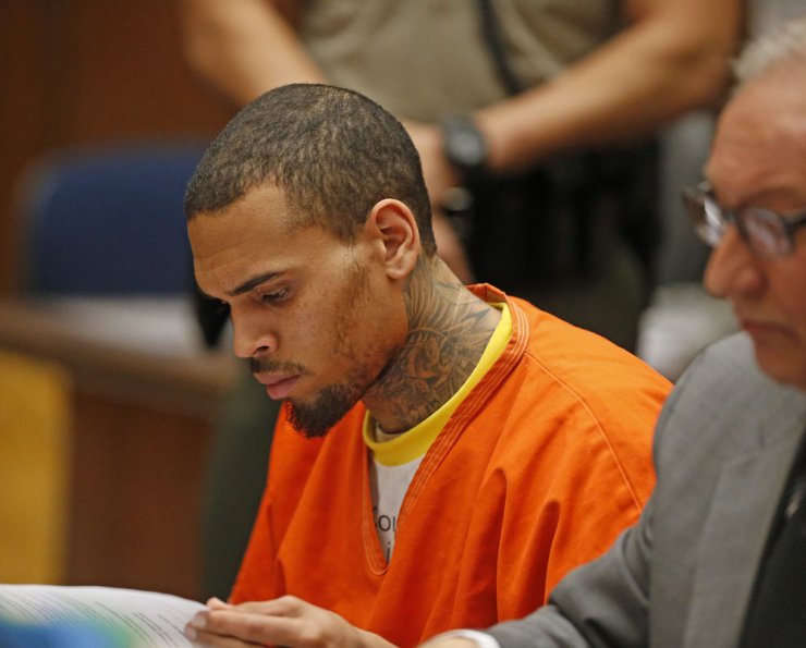 Είναι τελειωτικό! Ο Chris Brown θα πάει ένα μήνα φυλακή! 