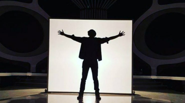 Κούκλος ηθοποιός ποζάρει τελείως γυμνός στο instagram και "κολάζει" το γυναικείο πληθυσμό! [εικόνες]