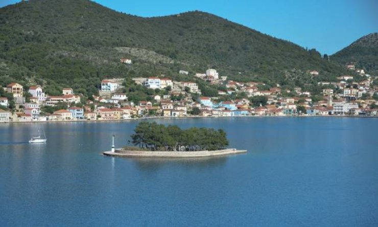 Δεν θα πιστεύετε ποια επώνυμη θέλει να παντρευτεί εδώ