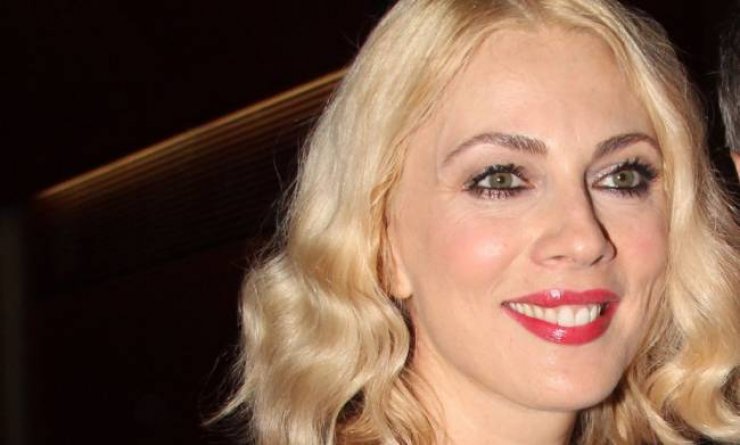 Σμαράγδα Καρύδη: «Είμαι μονογαμική»