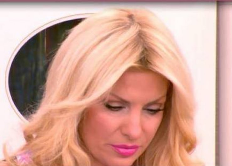  Η Ελένη Μενεγάκη περιγράφει τη δύσκολη νύχτα που πέρασε