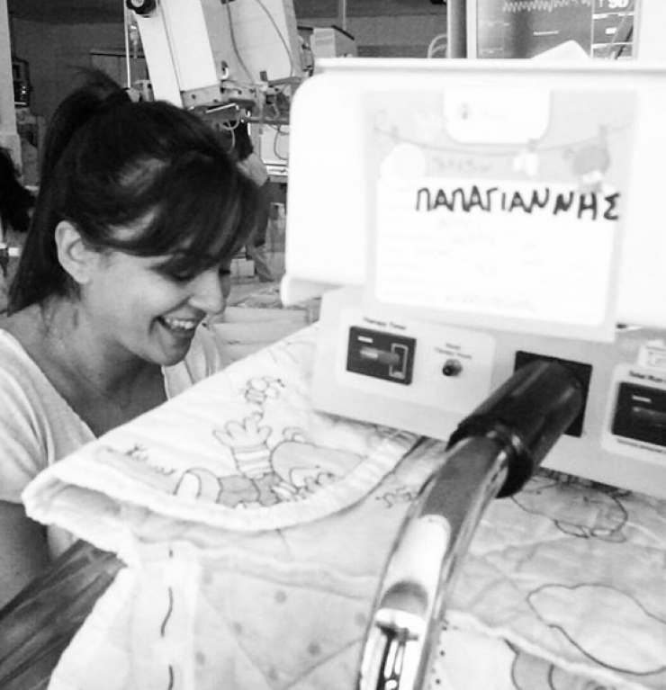 Σημαντική η σημερινή ημέρα για την Αγγελική Δαλιάνη και το Μάνο Παπαγιάννη! Βγήκε το μωρό τους από τη θερμοκοιτίδα!