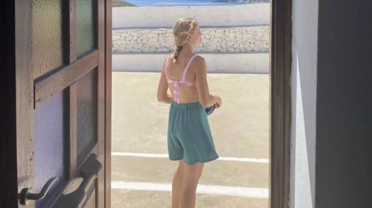 Ελληνίδα ηθοποιός έγκυος στο πρώτο της παιδί – Οι εικόνες με φουσκωμένη κοιλίτσα 