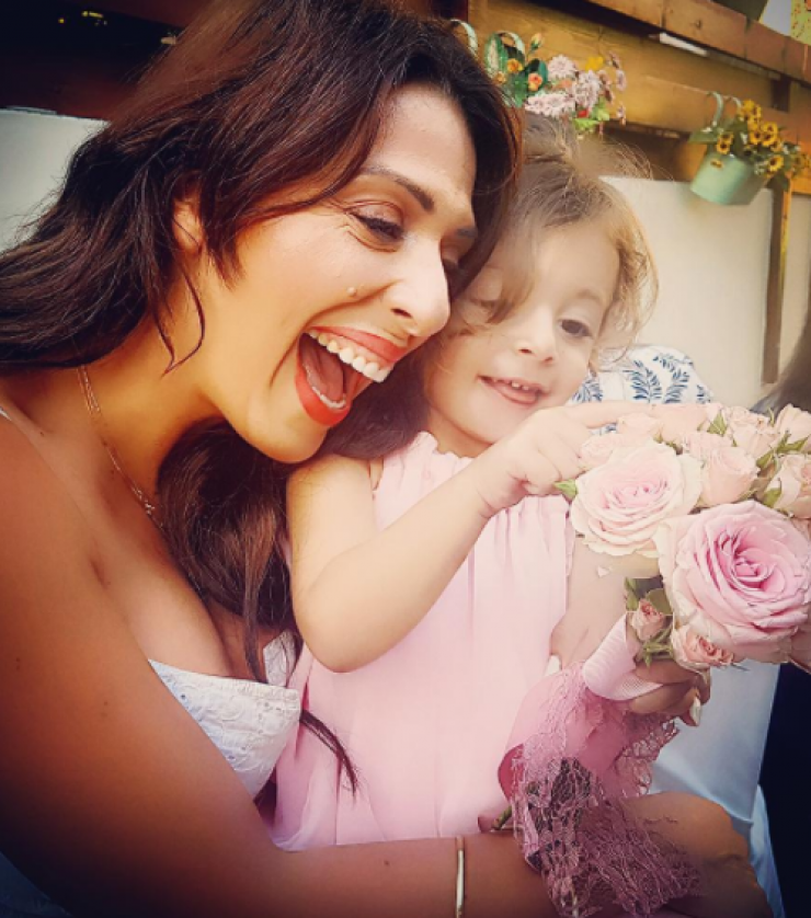 Η κόρη της Δανάης Χρήστου έχει γενέθλια και η ηθοποιός "έλιωσε" το instagram με την ανάρτησή της!