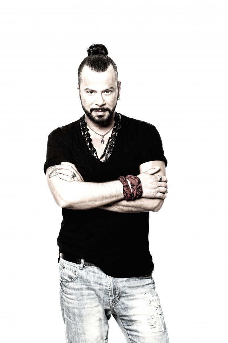 Δείτε τον 15χρονο κούκλο γιο του Χρήστου Δάντη!