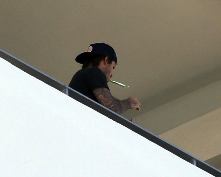 Δείτε τον David Beckham να βουρτσίζει τα δόντια του! 