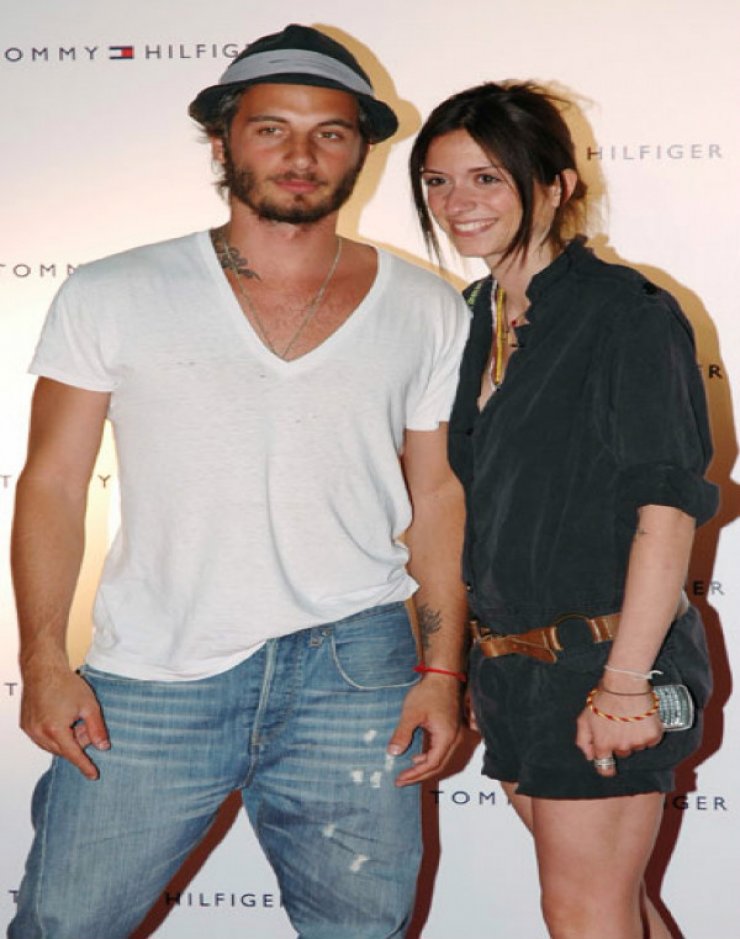 Σοφία Καρβέλα: Είναι έγκυος για δεύτερη φορά! [εικόνα]