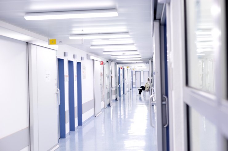 Καταγγελία: ‘’Χωρίς φακελάκι δεν γίνεται η δουλειά σου.’’