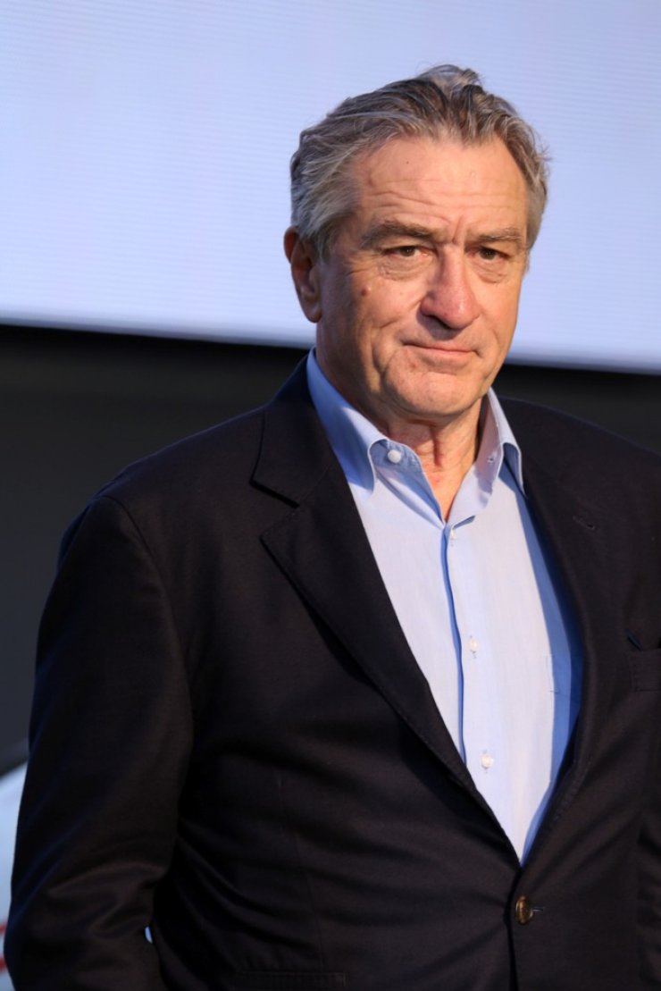 Βιβλίο «καίει» τον Robert De Niro Ναρκωτικά, βία, αλκοόλ και πολλές