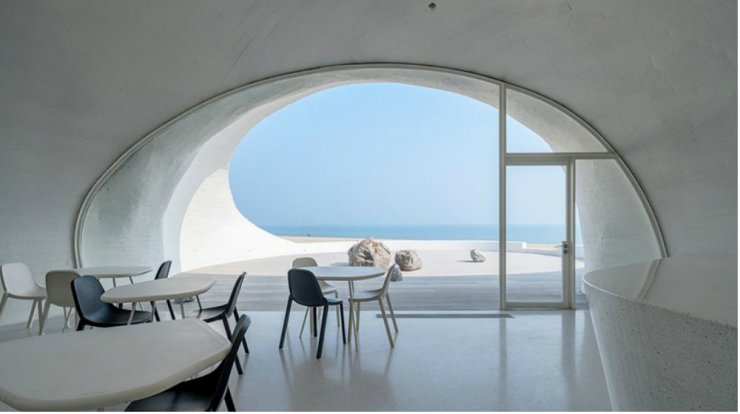 Το αρχιτεκτονικό γραφείο OPEN Architecture έχει σχεδιάσει ένα μουσείο θαμμένο μέσα σε ένα αμμόλοφο