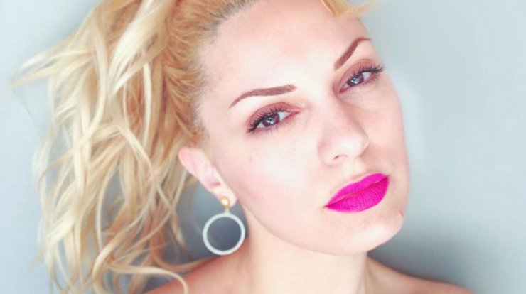 Δήμητρα Μακρυγιάννη: Έξοδος μετά την άρση των περιορισμών με σέξι crop top! [εικόνα]