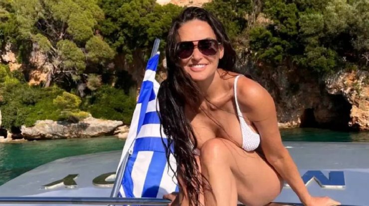Demi Moore: Τα στιγμιότυπα από τις διακοπές της στις Κυκλάδες [εικόνες]