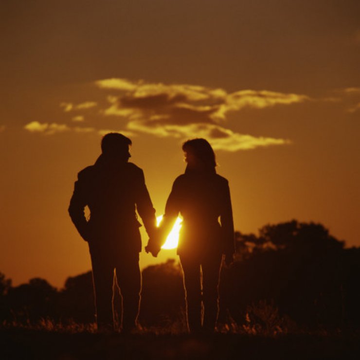 Πού πρέπει να βρίσκεται το τηλεκοντρόλ κι άλλες 21 συμφωνίες που πρέπει να κάνει το ζευγάρι πριν από το γάμο [λίστα]