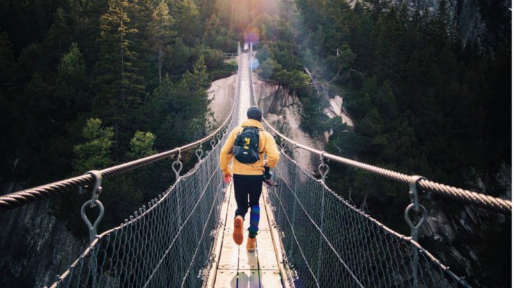 Δεν ζούμε, τρέχουμε: Το κείμενο για τις ψυχικές ασθένειες που θα σε ταρακουνήσει 