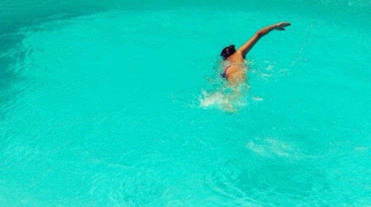 Επώνυμη Κύπρια εξομολογείται: "Θέλω να πάω διακοπές κάπου με μεγάλα ιατρικά κέντρα"