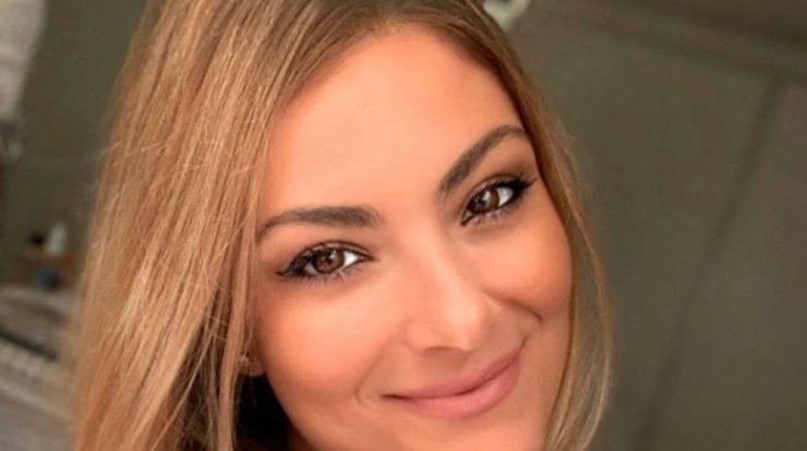 Δέσποινα Καμπούρη: Μας έδειξε την κορούλα της! 