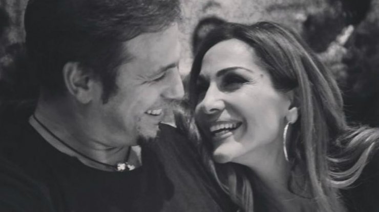 Μετά από 17 χρόνια βλέπουμε πρώτη φορά το νυφικό της Δέσποινας Βανδή