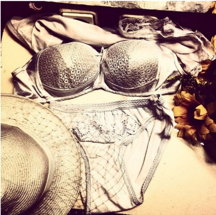 Γνωστή Ελληνίδα πόσταρε τα εσώρουχά της στο instagram και "τρέλανε" τους φίλους της
