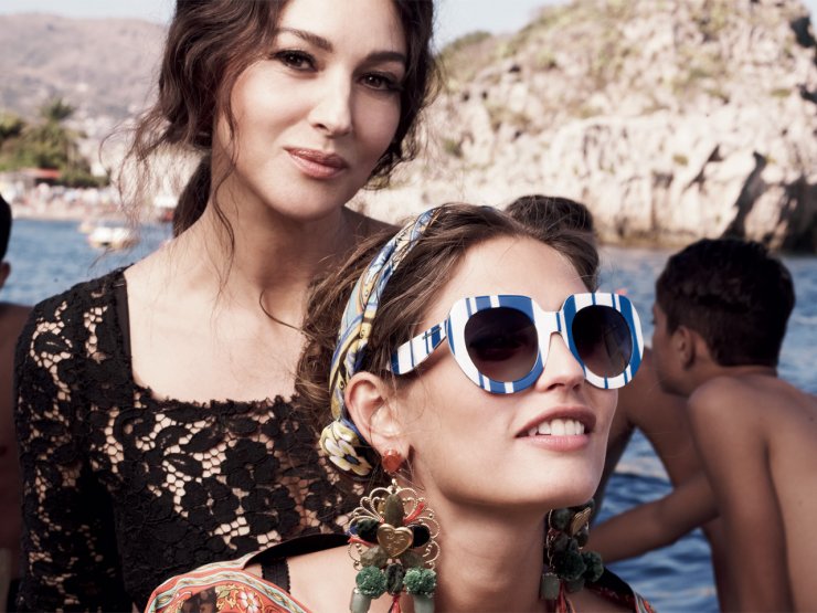 Ένα ζευγάρι γυαλιά φέρνει την άνοιξη 