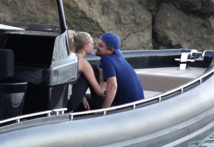 Καυτά φιλιά για τον Leonardo Di Caprio και τη σύντροφό του!