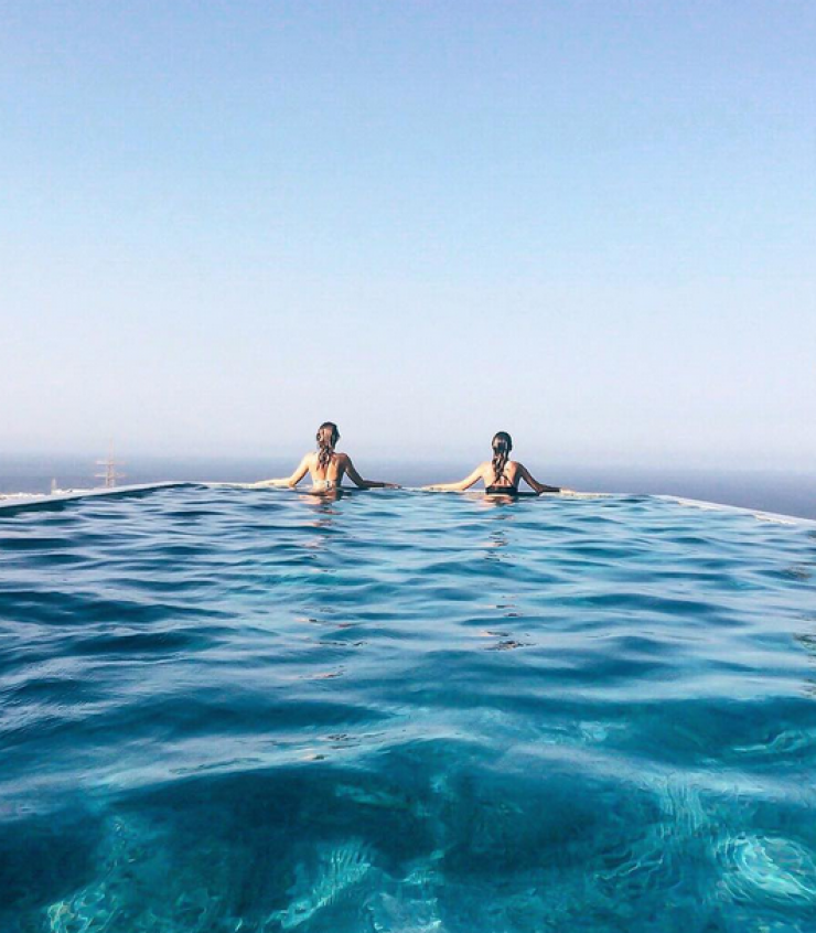 Ποιες Ελληνίδες ηθοποιοί κάνουν διακοπές στον Πρωταρά;